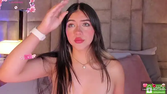 Snapshot of SofiScott_ chatting on February 17, 8:58 pm SofiScott online show from February 17, 8:58 pm