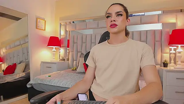 mariiahneedles online show from December 20, 9:17 pm