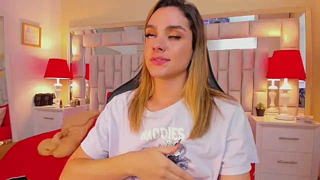 mariiahneedles online show from January 4, 1:31 am