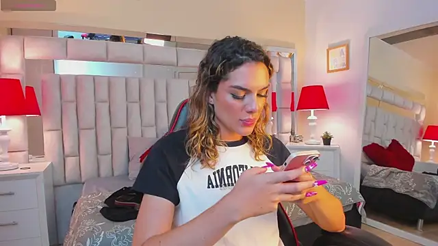 mariiahneedles online show from February 5, 2:08 am