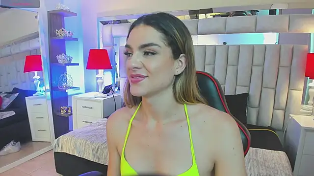 mariiahneedles online show from March 15, 9:49 pm