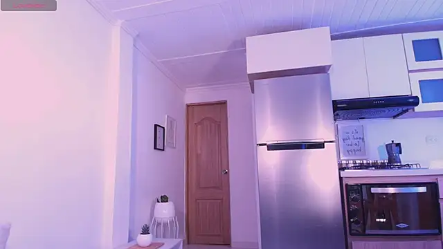 DannaHyde online show from November 19, 6:19 pm