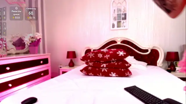 Snapshot of StacyLight chatting on February 9, 11:15 pm StacyLight online show from February 9, 11:15 pm