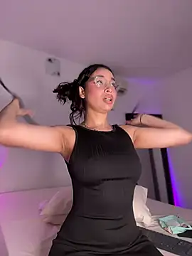 Hips hannah online show from December 16, 3:40 am