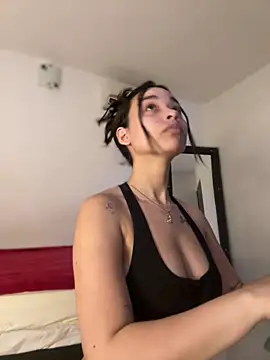 Hips hannah online show from March 12, 8:31 pm