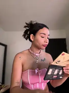 Hips hannah online show from March 22, 8:15 pm