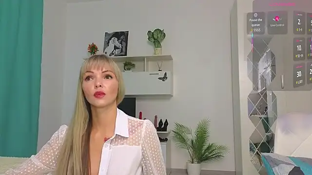 Molliblum online show from October 2, 2:13 pm