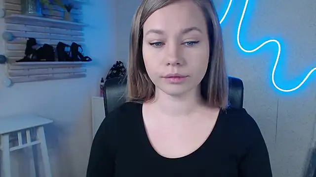 holly xglam online show from February 21, 12:16 am