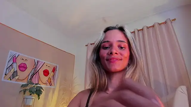 SkiinnyAna online show from January 29, 10:43 pm