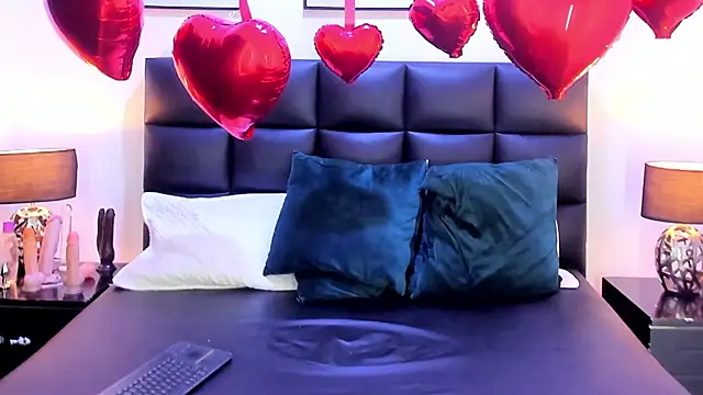 TaraCarson online show from February 14, 6:12 am