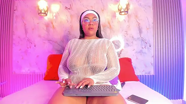 Esmeralda Duarte online show from January 8, 9:10 am