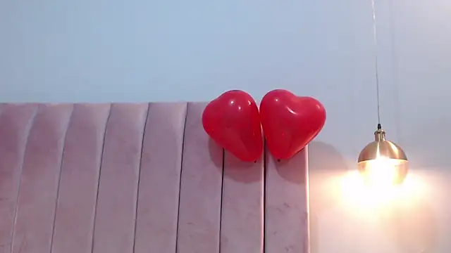 LeenaBrown online show from February 6, 12:48 pm