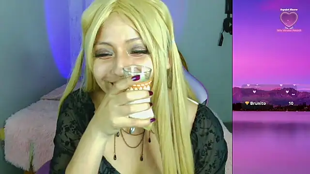 Snapshot of PurpleHaze17 chatting on December 5, 5:26 am PurpleHaze17 online show from December 5, 5:26 am