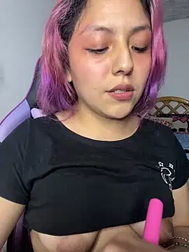 Snapshot of PurpleHaze17 chatting on December 11, 6:20 pm PurpleHaze17 online show from December 11, 6:20 pm