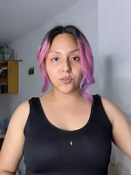 Snapshot of PurpleHaze17 chatting on December 28, 12:47 am PurpleHaze17 online show from December 28, 12:47 am