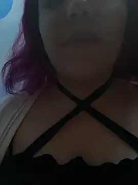 Snapshot of PurpleHaze17 chatting on March 23, 4:38 am PurpleHaze17 online show from March 23, 4:38 am