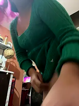 Snapshot of PurpleHaze17 chatting on October 8, 6:05 pm PurpleHaze17 online show from October 8, 6:05 pm