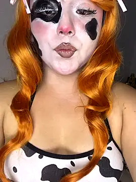 Snapshot of PurpleHaze17 chatting on October 22, 1:39 am PurpleHaze17 online show from October 22, 1:39 am