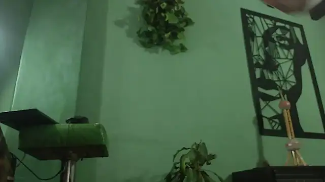 thirstymoonxx online show from September 17, 4:03 am