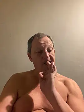 chubbybear2cum online show from October 4, 11:25 pm