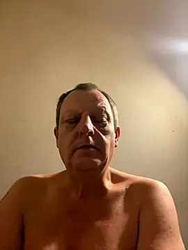 chubbybear2cum online show from October 12, 7:29 am