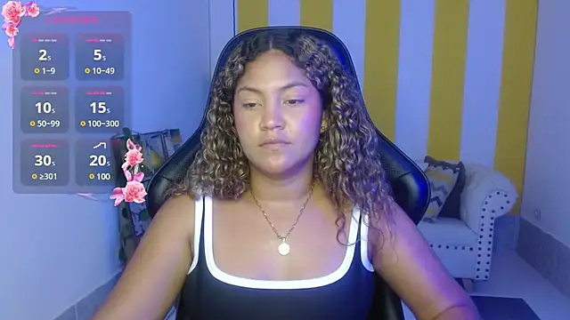 Snapshot of Cristal_War chatting on January 11, 11:46 pm Cristal War online show from January 11, 11:46 pm