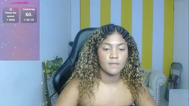 Snapshot of Cristal_War chatting on March 15, 5:08 am Cristal War online show from March 15, 5:08 am