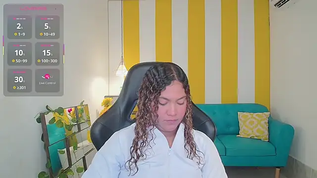 Snapshot of Cristal_War chatting on September 26, 10:47 pm Cristal War online show from September 26, 10:47 pm