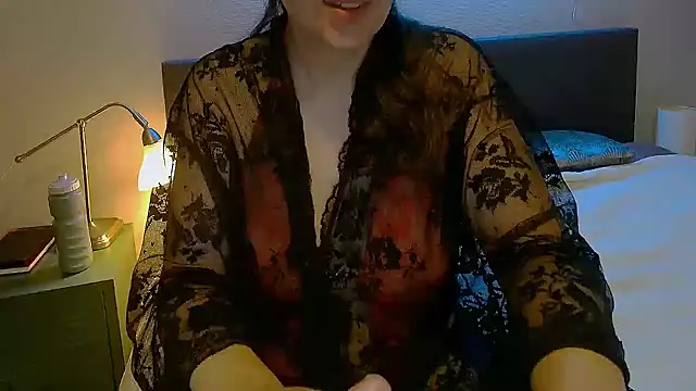 Ella Next Door online show from February 2, 10:28 pm