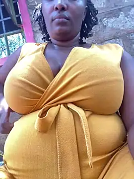 Snapshot of Naughty-sonia2 chatting on March 6, 9:36 am Naughty-sonia2 online show from March 6, 9:36 am