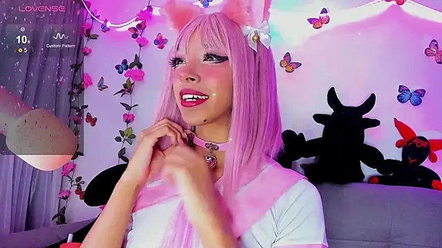 Snapshot of Miss_freydis chatting on December 18, 3:37 am Miss freydis online show from December 18, 3:37 am