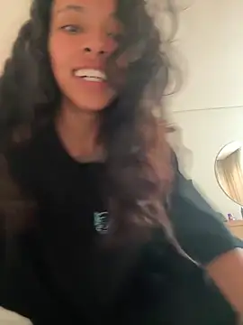 Snapshot of Miss_freydis chatting on January 24, 9:47 pm Miss freydis online show from January 24, 9:47 pm