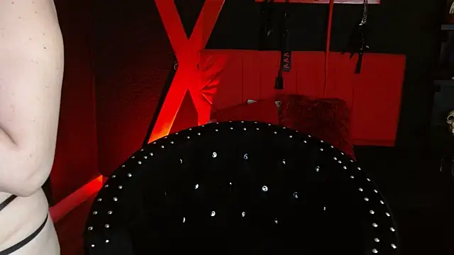 Naty slavedoll online show from January 30, 6:54 pm