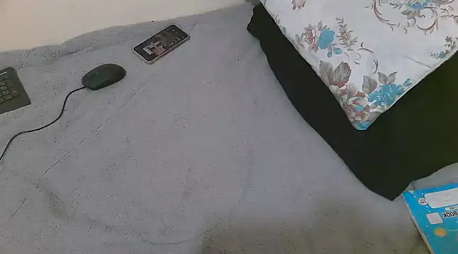 Snapshot of lella-0 chatting on March 1, 10:02 am lella-0 online show from March 1, 10:02 am