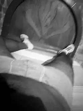 Snapshot of Dnick2 chatting on February 13, 6:41 am Dnick2 online show from February 13, 6:41 am