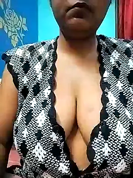 Snapshot of Nancy-22 chatting on December 2, 6:32 pm Nancy-22 online show from December 2, 6:32 pm