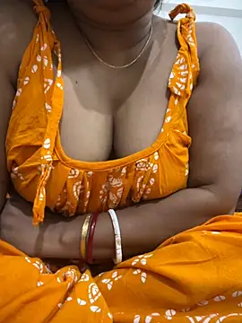 Snapshot of Nancy-22 chatting on November 7, 9:42 am Nancy-22 online show from November 7, 9:42 am