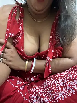 Snapshot of Nancy-22 chatting on November 10, 1:32 pm Nancy-22 online show from November 10, 1:32 pm