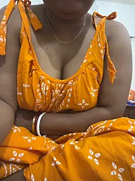 Snapshot of Nancy-22 chatting on November 17, 6:08 am Nancy-22 online show from November 17, 6:08 am