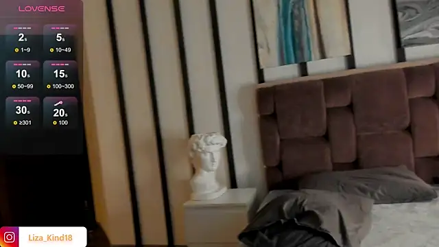 juicy-pussy online show from December 19, 6:01 am