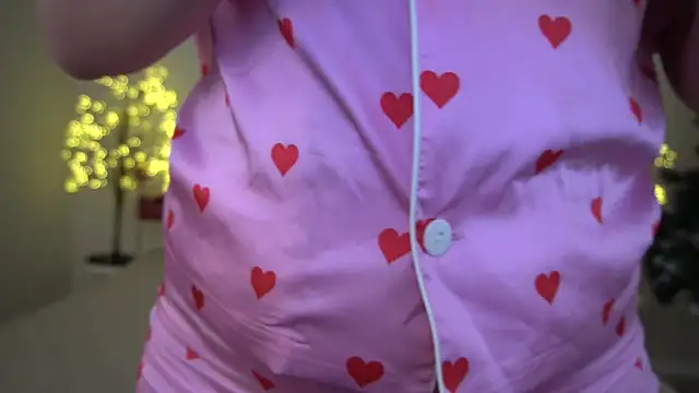 MagicPeachh  online show from January 10, 6:42 am