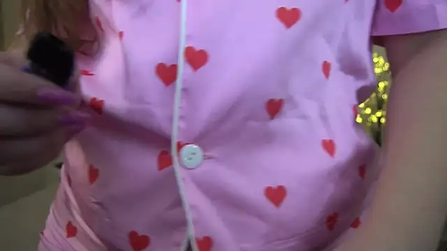 MagicPeachh  online show from January 10, 10:50 am