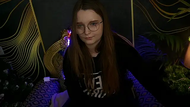 MagicPeachh  online show from January 17, 1:56 pm