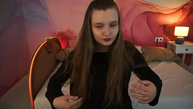 MagicPeachh  online show from September 15, 5:57 pm