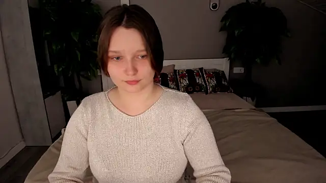 MagicPeachh  online show from September 25, 6:17 am