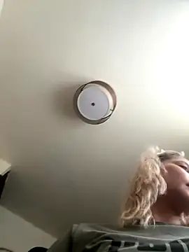 Snapshot of Ramona_Flower chatting on October 16, 7:04 pm Ramona Flower online show from October 16, 7:04 pm