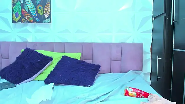 Snapshot of Victoria_Coleman chatting on February 7, 2:26 pm Victoria Coleman online show from February 7, 2:26 pm