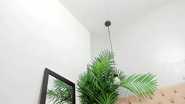 Snapshot of Victoria_Coleman chatting on February 22, 6:08 pm Victoria Coleman online show from February 22, 6:08 pm