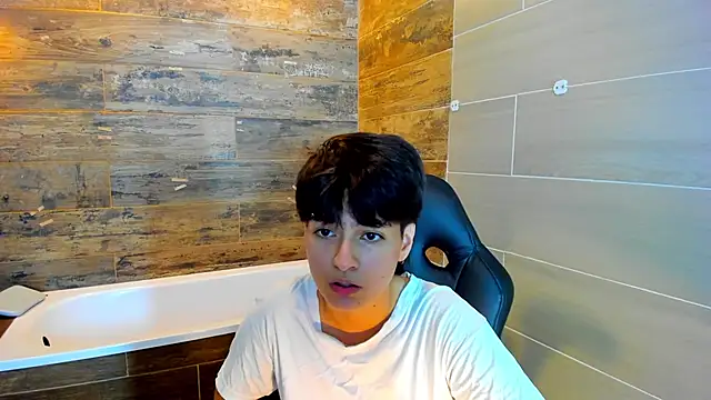 Bryce Evans online show from February 27, 8:31 pm