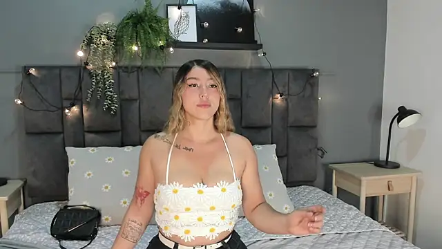 LilithSmith  online show from September 27, 11:37 am